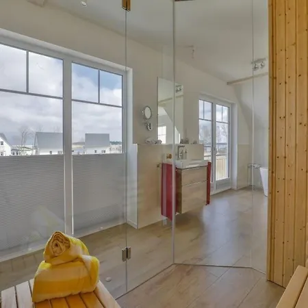 Сasa de vacaciones In Mit Sauna, Terrasse Und Garten